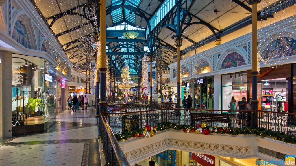 shopping malls in Cape Town