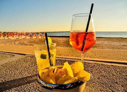 cocktail bars in Cape Town