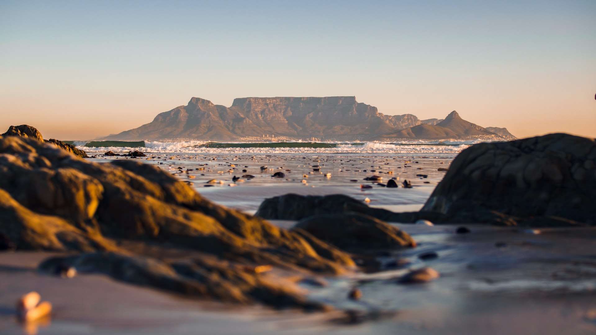 7 Things Tourists Should Never Do In Cape Town