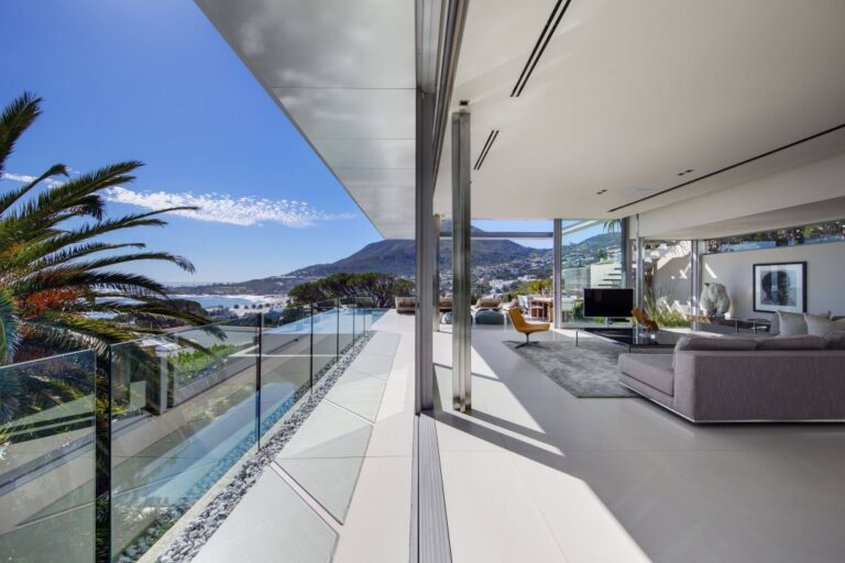 008 Villa - 1st Floor Lounge (2)