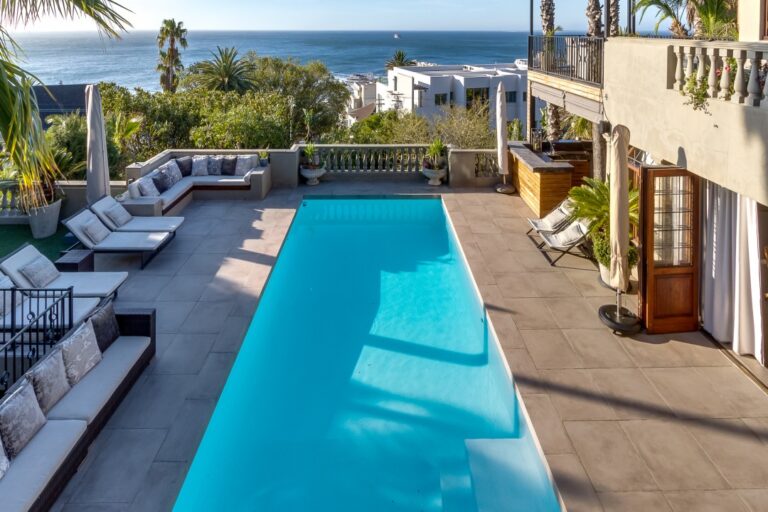 01 Altona photograph on Website photograph 1