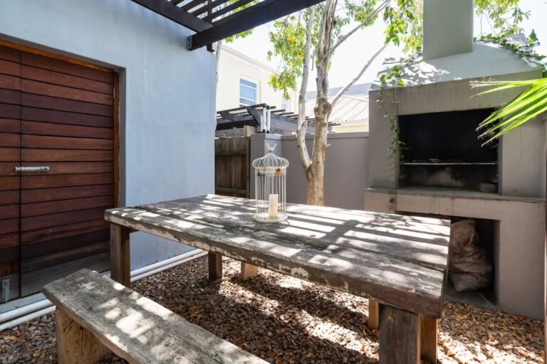 0c6e09a1-17e2-4f8e-8445-caefbde88b5d