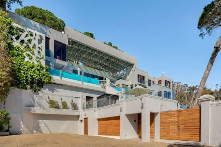 165KloofRoad_Clifton_76of76__870_1760360324505-w800