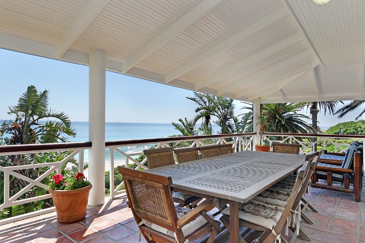 1UPSTAIRS ALFRESCO DINING