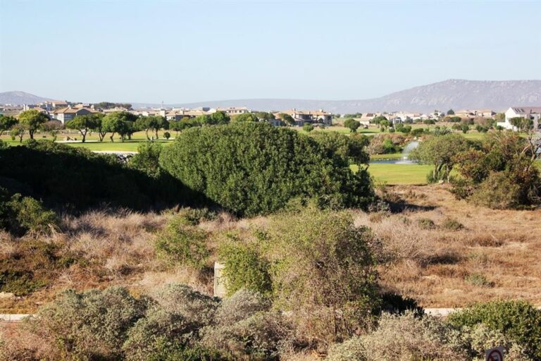 20181102_121652_16_MR_View_from_bedroom