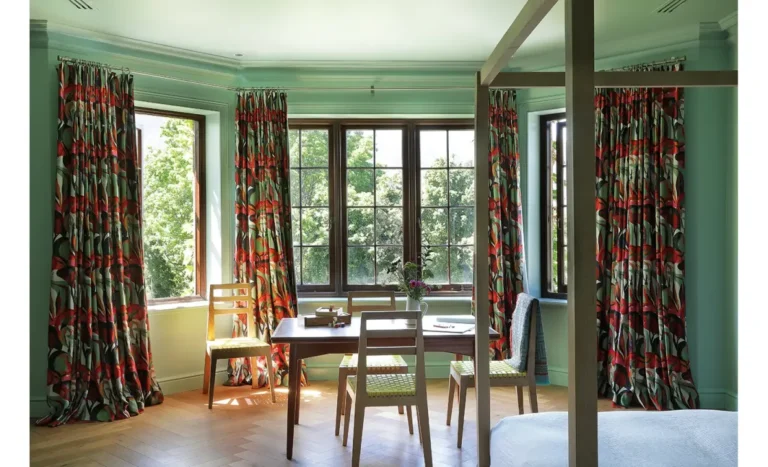 33.South-Africa_Western-Cape_Cape-Town_Southern-Suburbs_Bishopscourt_Bishops-Hall