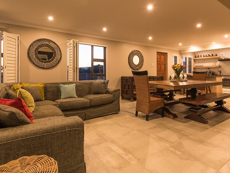 4b9fc8_b6b40a2eea0144a39328048b2a635749mv2