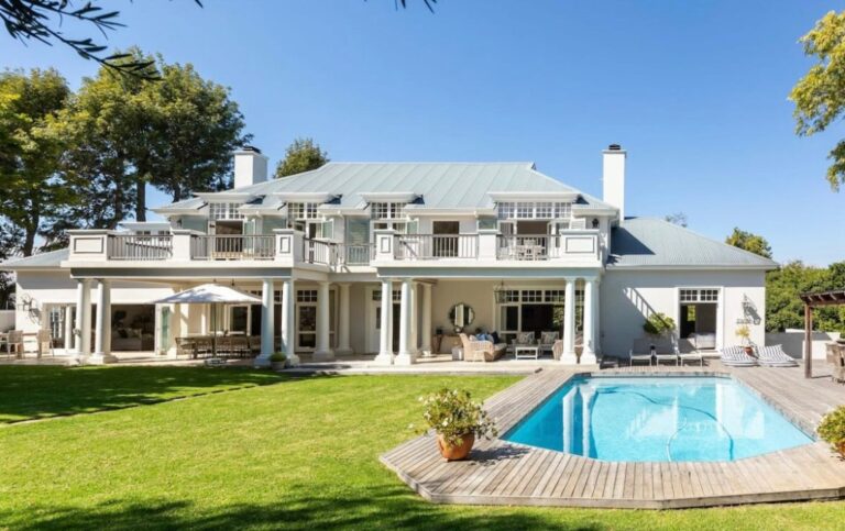 4b9fc8_e277483b460c42c38f41fadbfa435fe5mv2