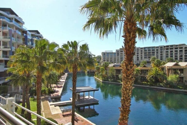 77984444-5e08-4033-bf58-6467a68f76e0