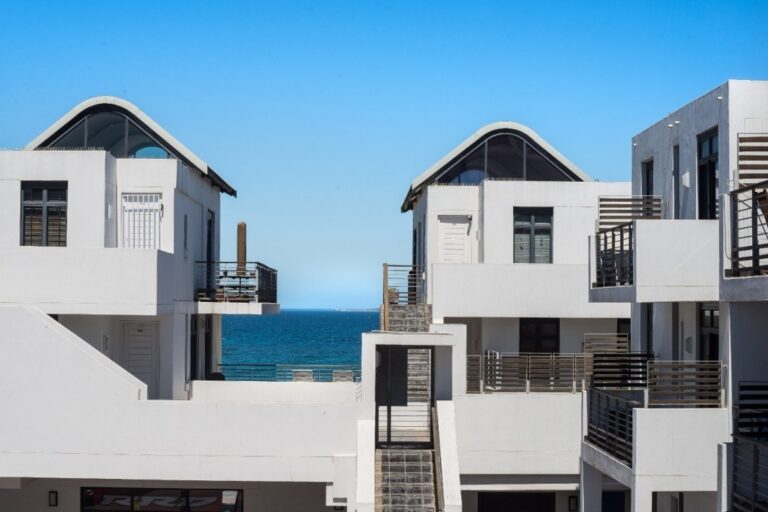 Big-Bay-Accommodaton-186-Eden-on-the-Bay-19-of-21