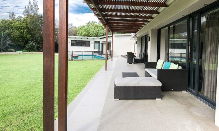 Constantia-Six-Bedroom-Self-Catering-Home-14