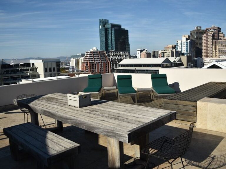 {F9B6944D-08F7-44DA-8A8E-9D549FCFACD9}