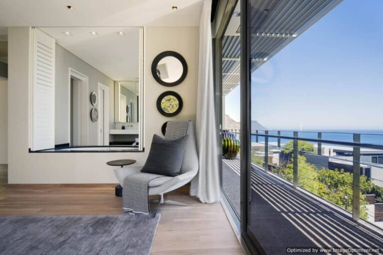 In Residence 1 Nettleton 006