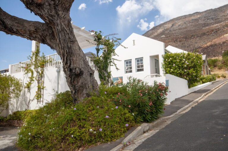 MRC_streeet-to-house-scaled