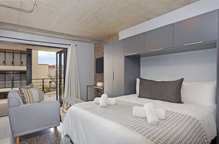 Manhattan-Studio-2.-4