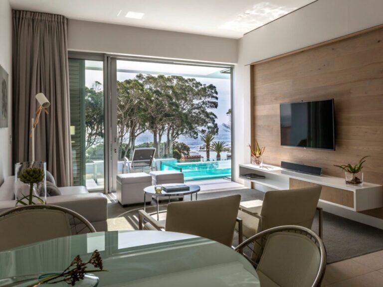 One-Bed-Penthouse-Pool-Suite-3