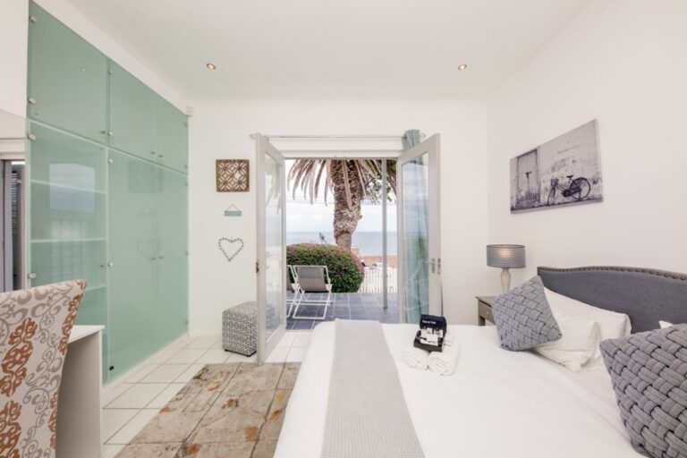 Unit 3 Indigo Bay, Camps Bay-001