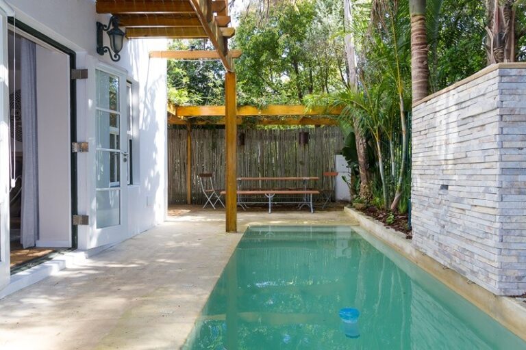 Village-Mews-Noordhoek-gallery-1