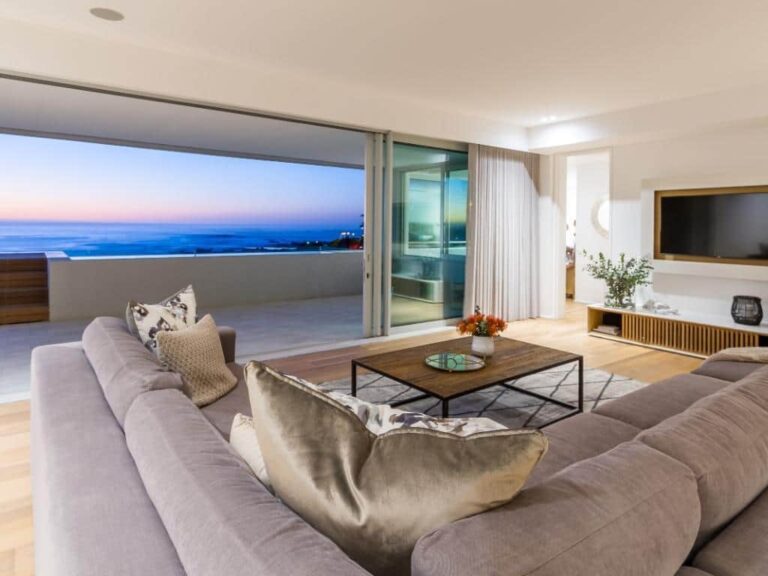 b70ddb60-0adc-4c99-82da-f033324546d4