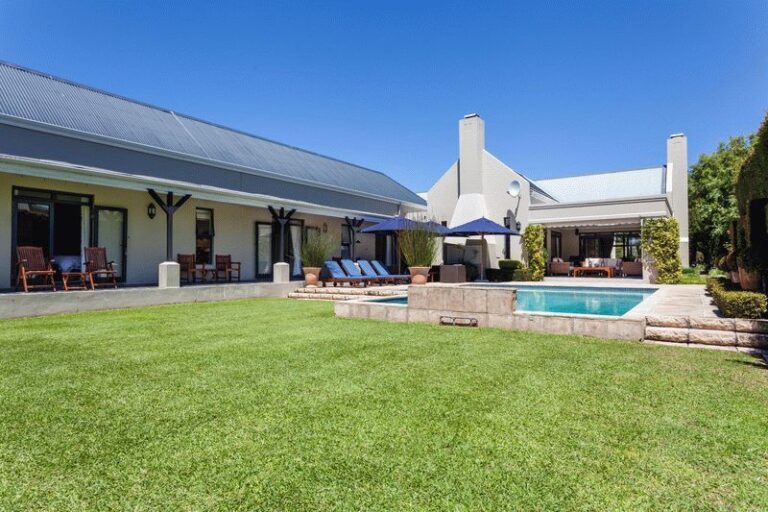 constantia-luxury-four-bedroom-home-3