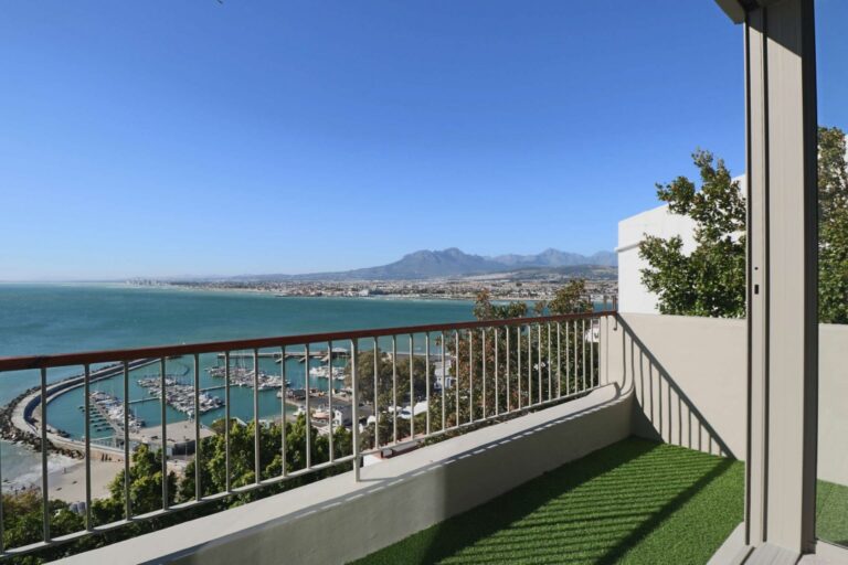 gordons-bay-self-catering-accommodation-18-suikerbossie-07