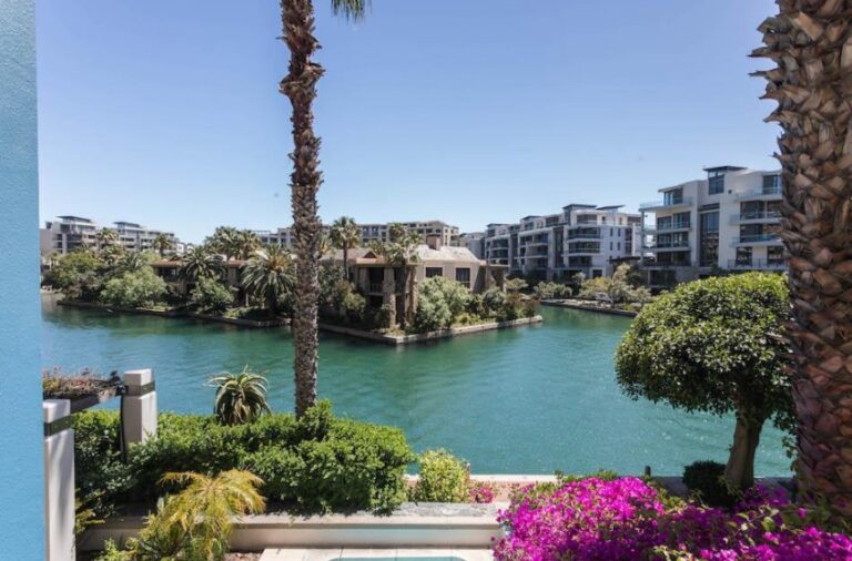 img_4d9db2b848a149b4ca9542f6e8adeca3