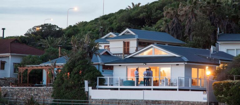 the-bungalow-in-the-evening