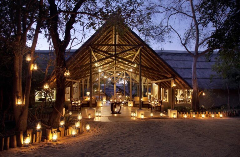 thornybush-game-lodge-entrance
