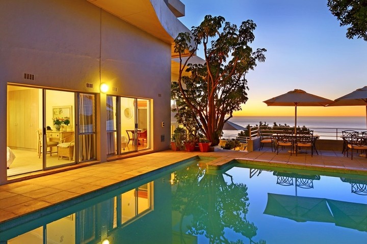 white-sails-camps-bay-5a78297aa47fc