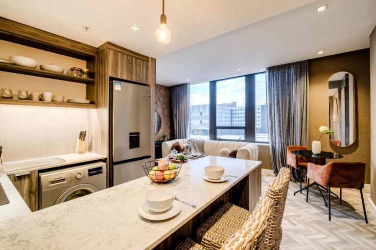 City Suite 1614 - Kitchen