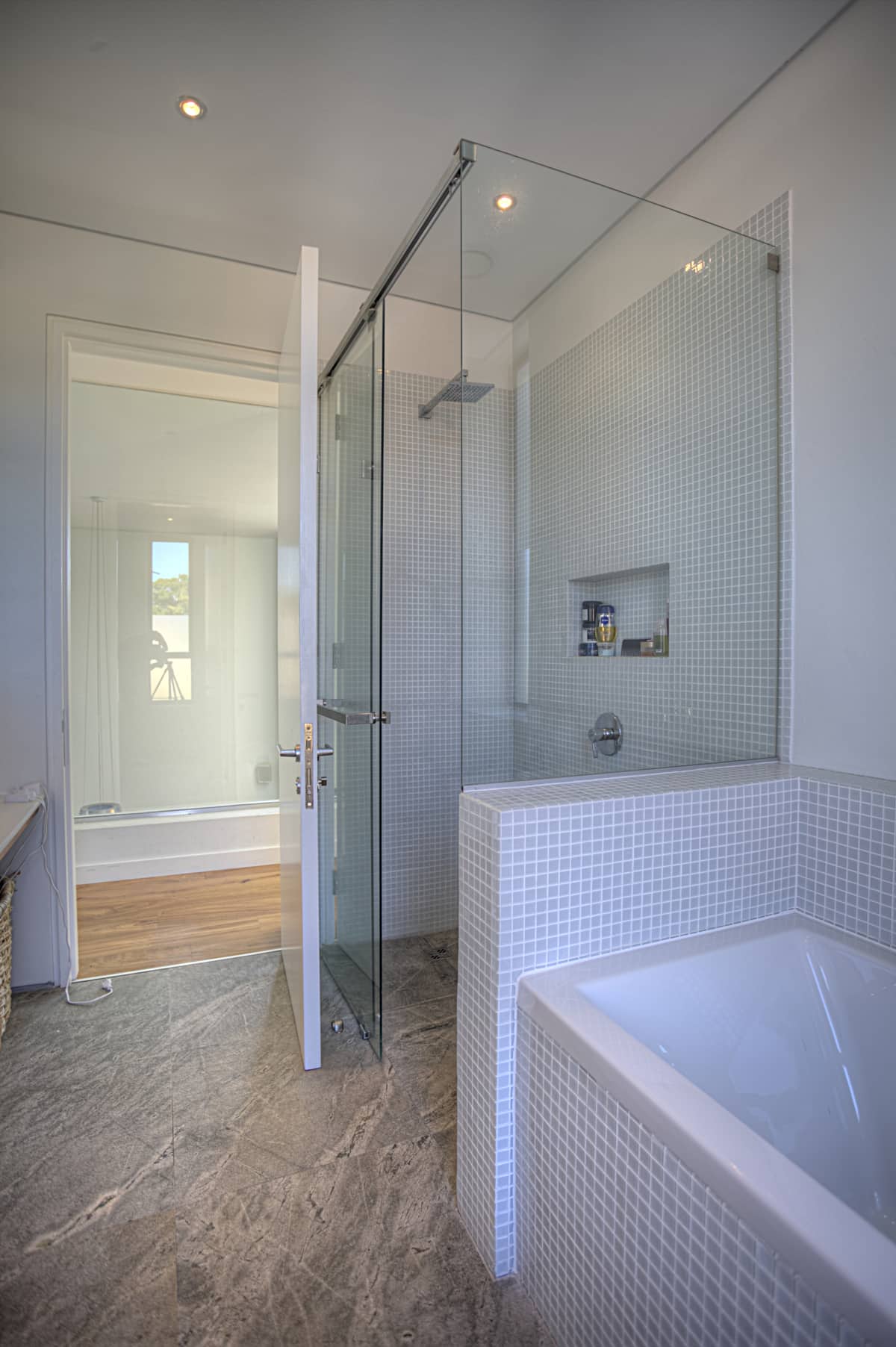 Product1234654963-012