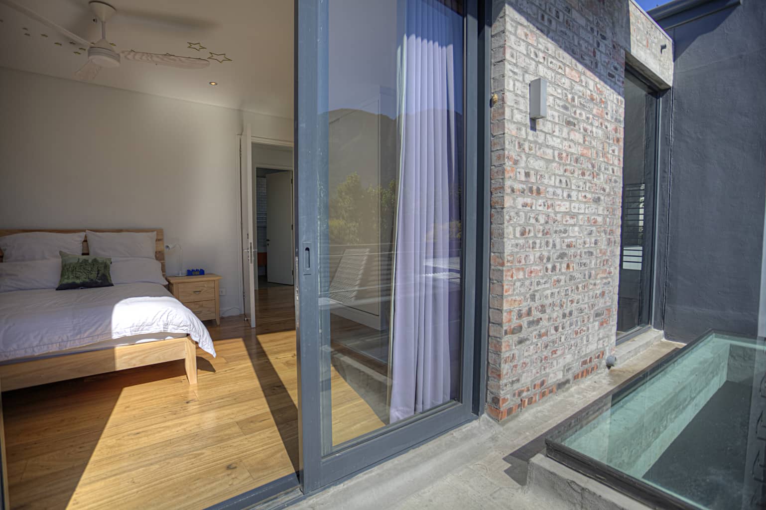 Product1234654963-018