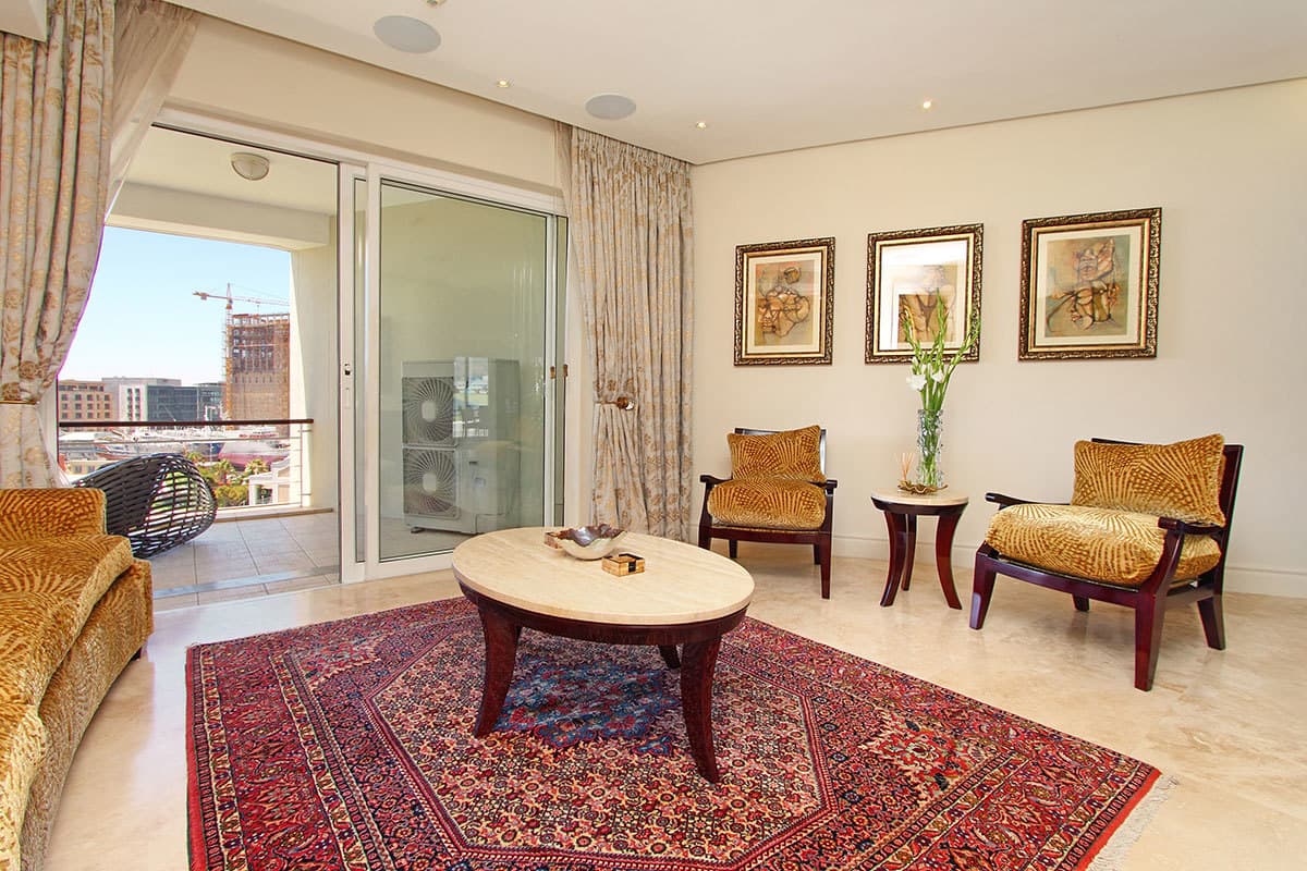 e1557afe-f3e4-48a3-a197-e331093169be