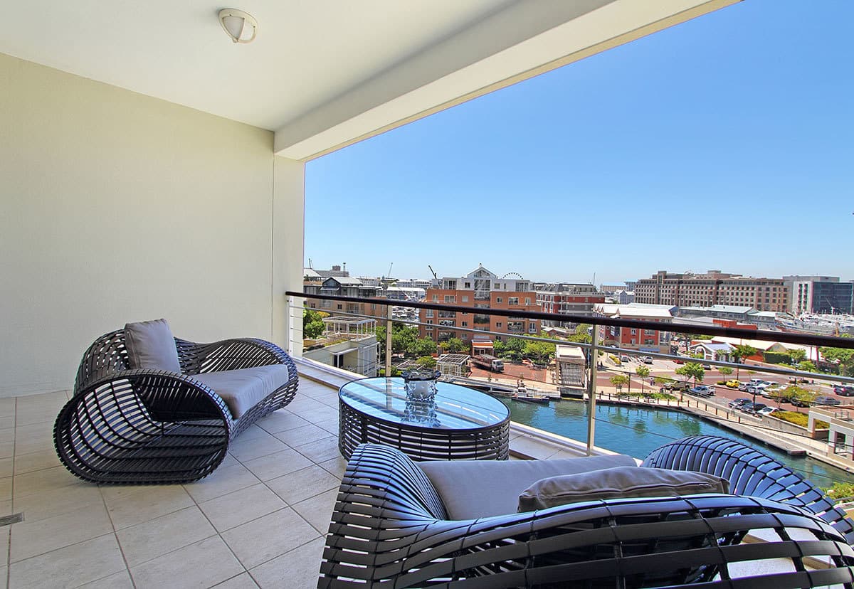 e390ae47-ef97-4e1b-9104-df72d0ac6486