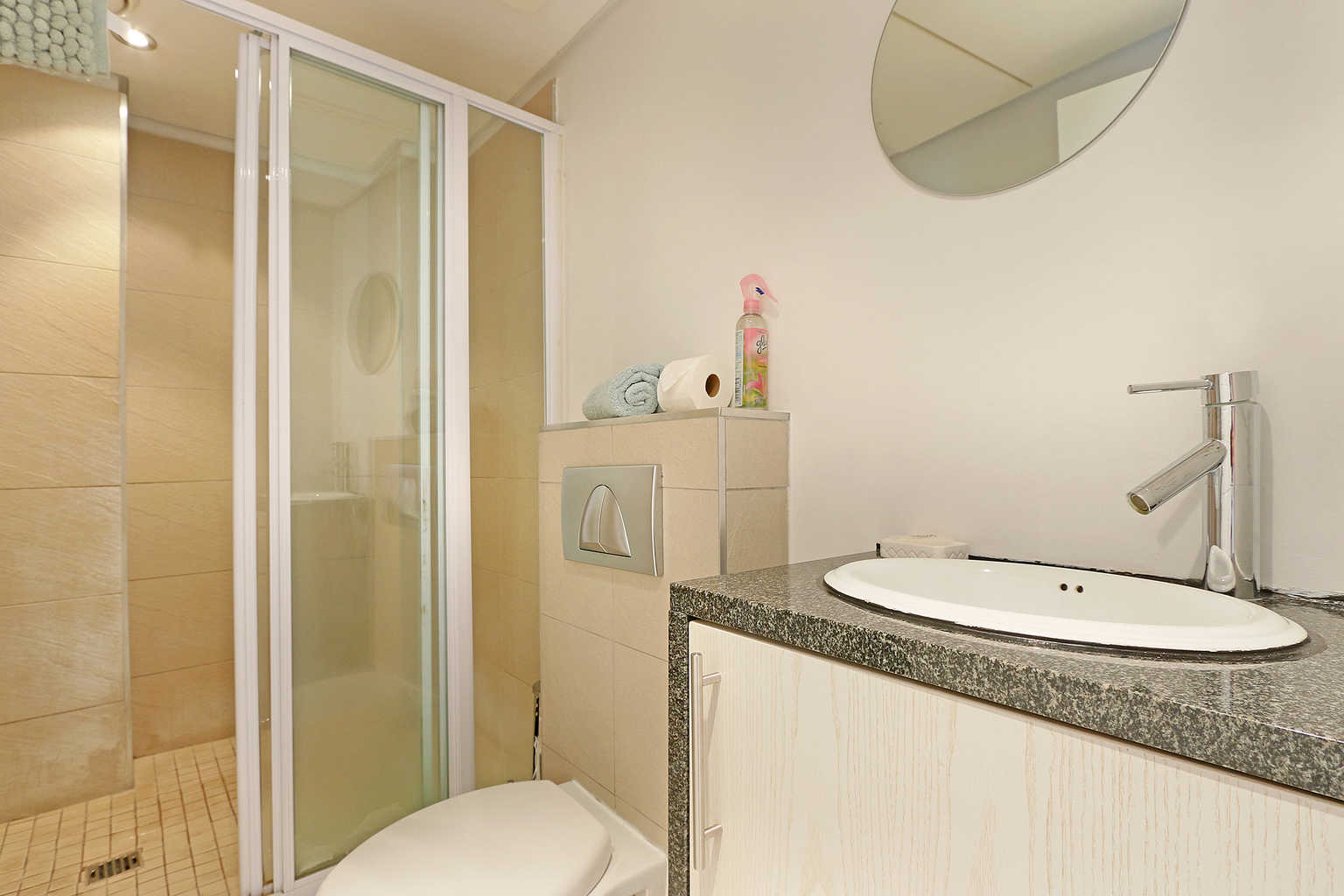 product1234680936-003