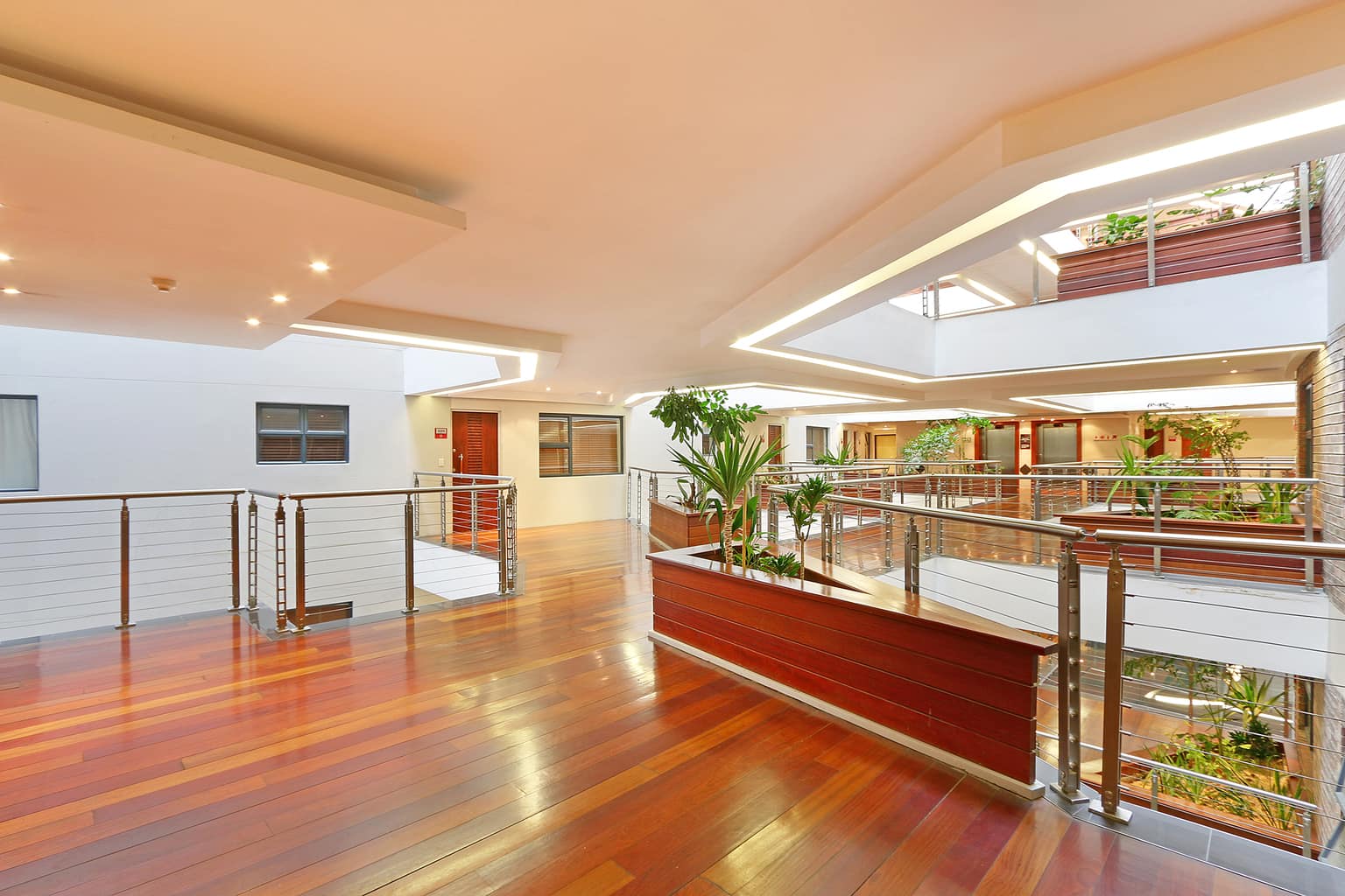 product1234680936-017