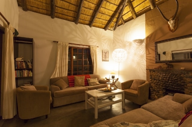 lounge_area_main_lodge_1_20140525_2083277509