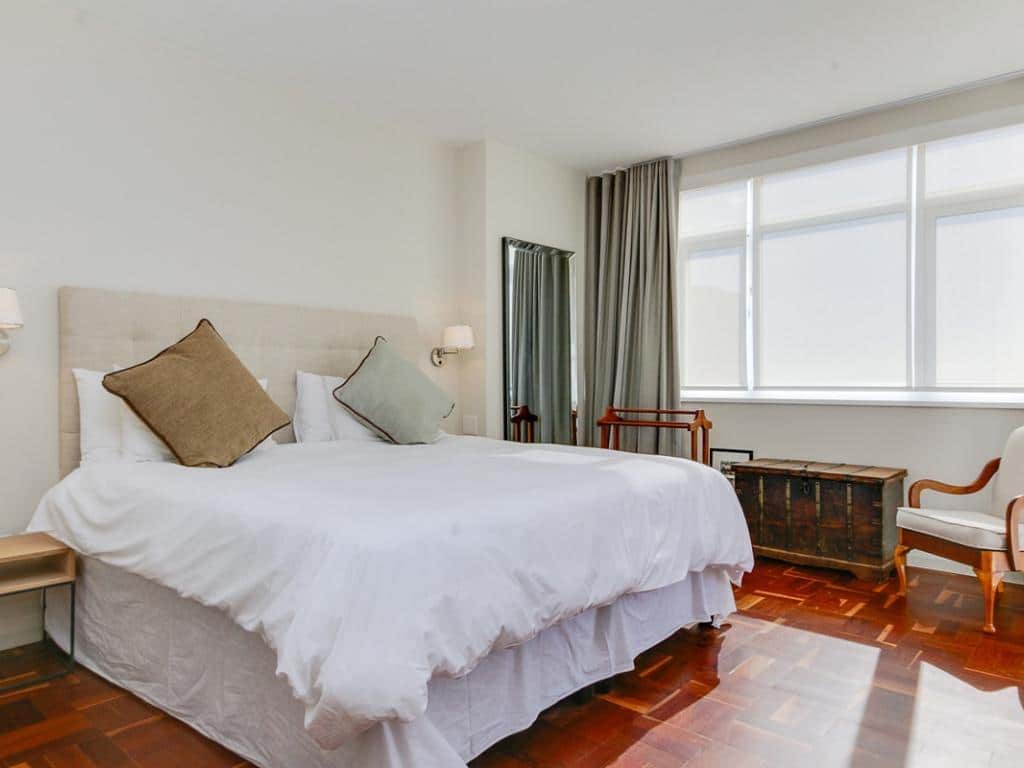 9dd77200-c6f9-4953-b11d-fec0f046e792