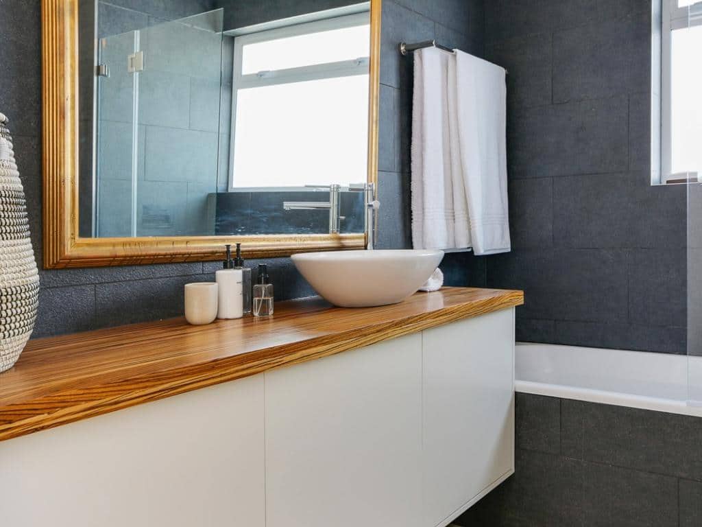 fdc2c9c7-b4c1-4a3f-b919-3436948e6e5d