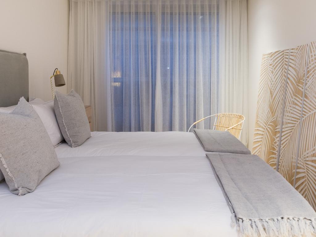 0e50945c-d3e7-4e5e-855c-631a158f6093-1