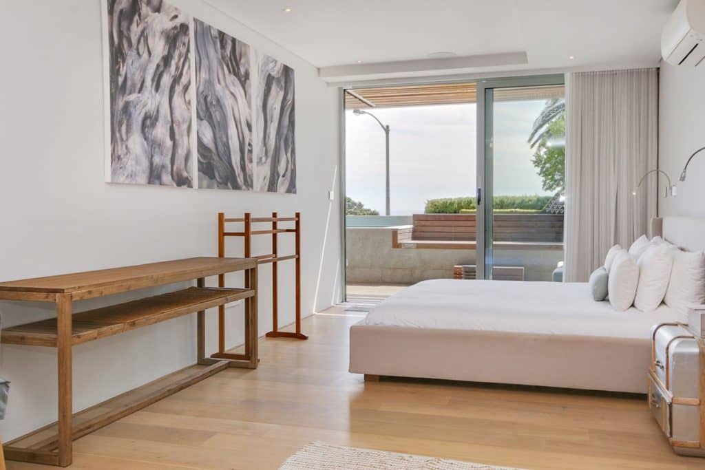 beach-view-luxury-apartment-24509828-1024x683