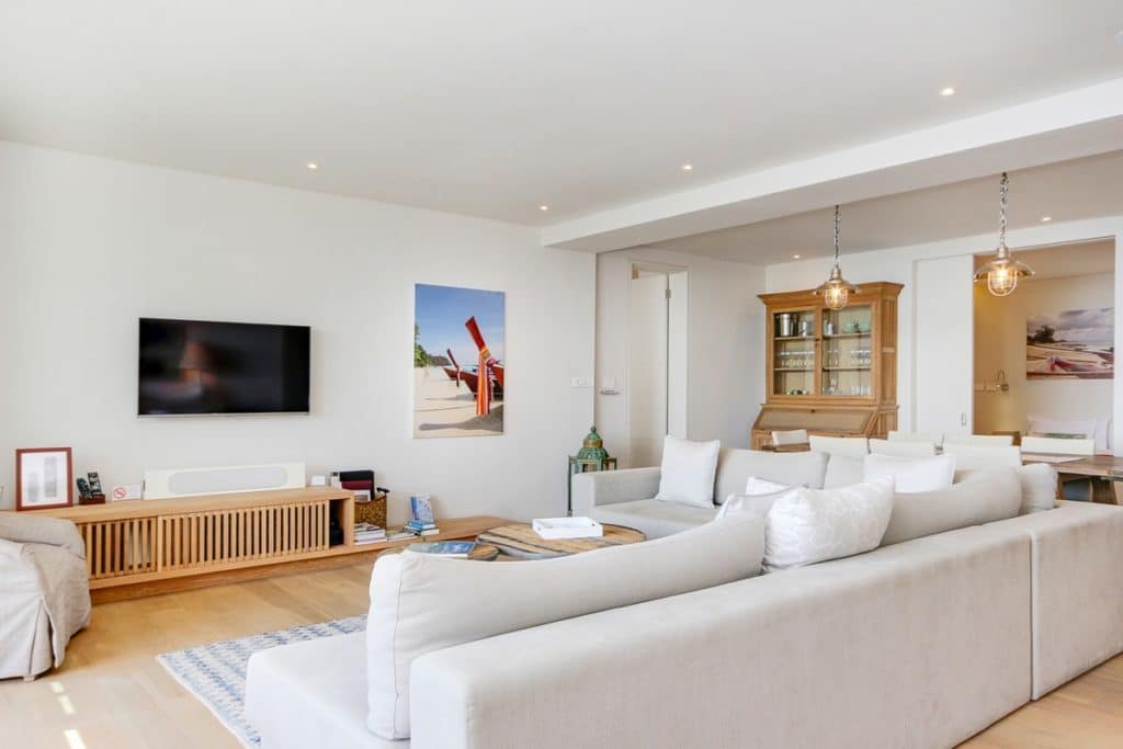 beach-view-luxury-apartment-24509834-1024x683