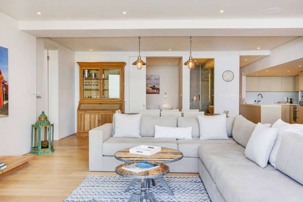 beach-view-luxury-apartment-24509835-1024x683