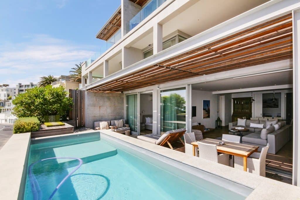 beach-view-luxury-apartment-24509844-1024x683