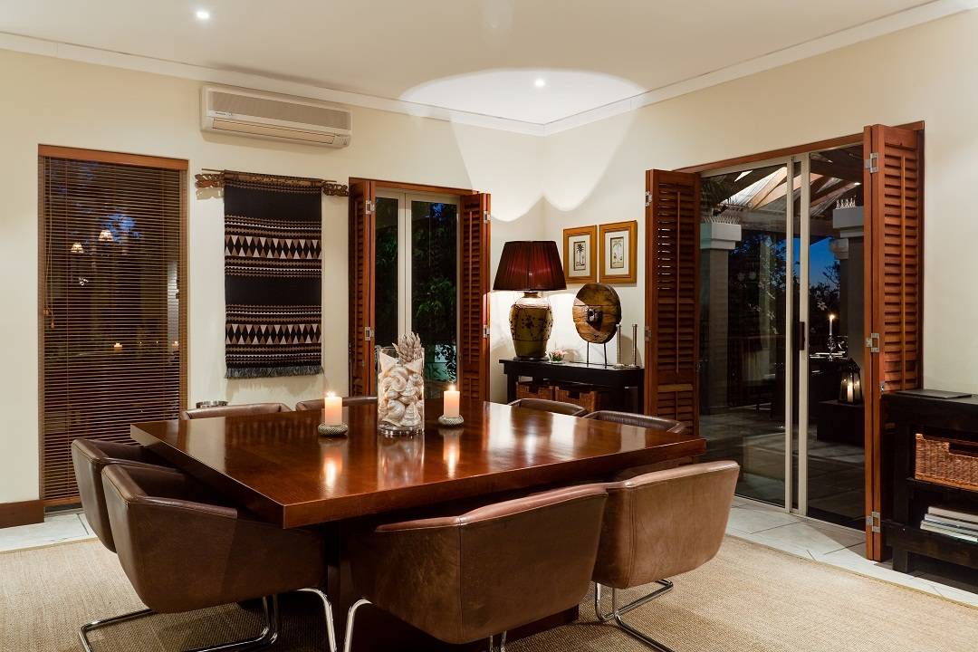 dining-room-at-night