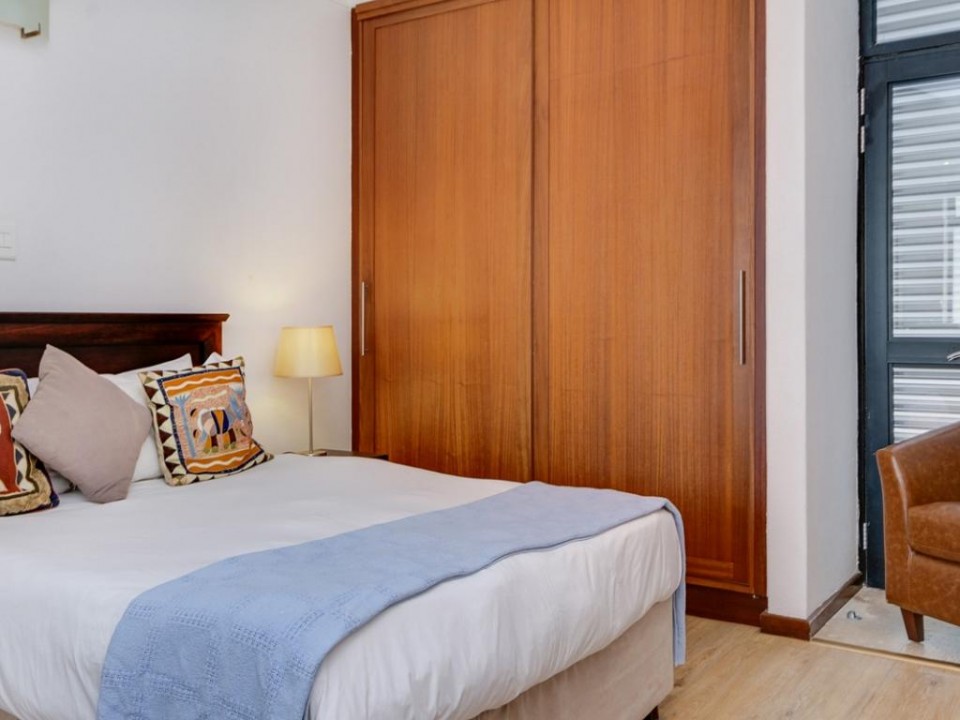 068de3e2-7bc4-402f-aadb-4aacb38df0b5