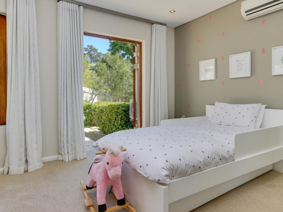 580e0bf9-eb87-414e-82f4-79745017cca6