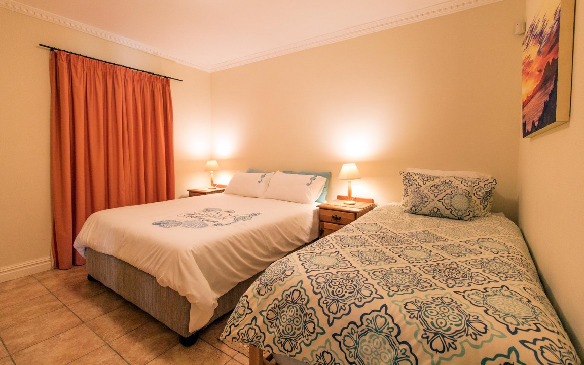 self-catering-accommodation-gordons-bay-goldwater-08