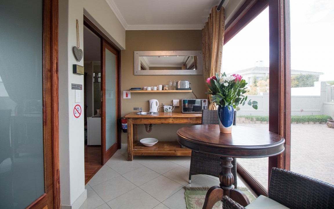 self-catering-accommodation-strand-greenways-11