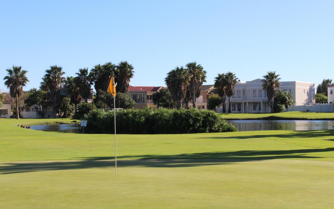 self-catering-accommodation-strand-greenways-20